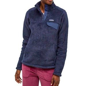 patagonia medium women’s navy fleece pullover